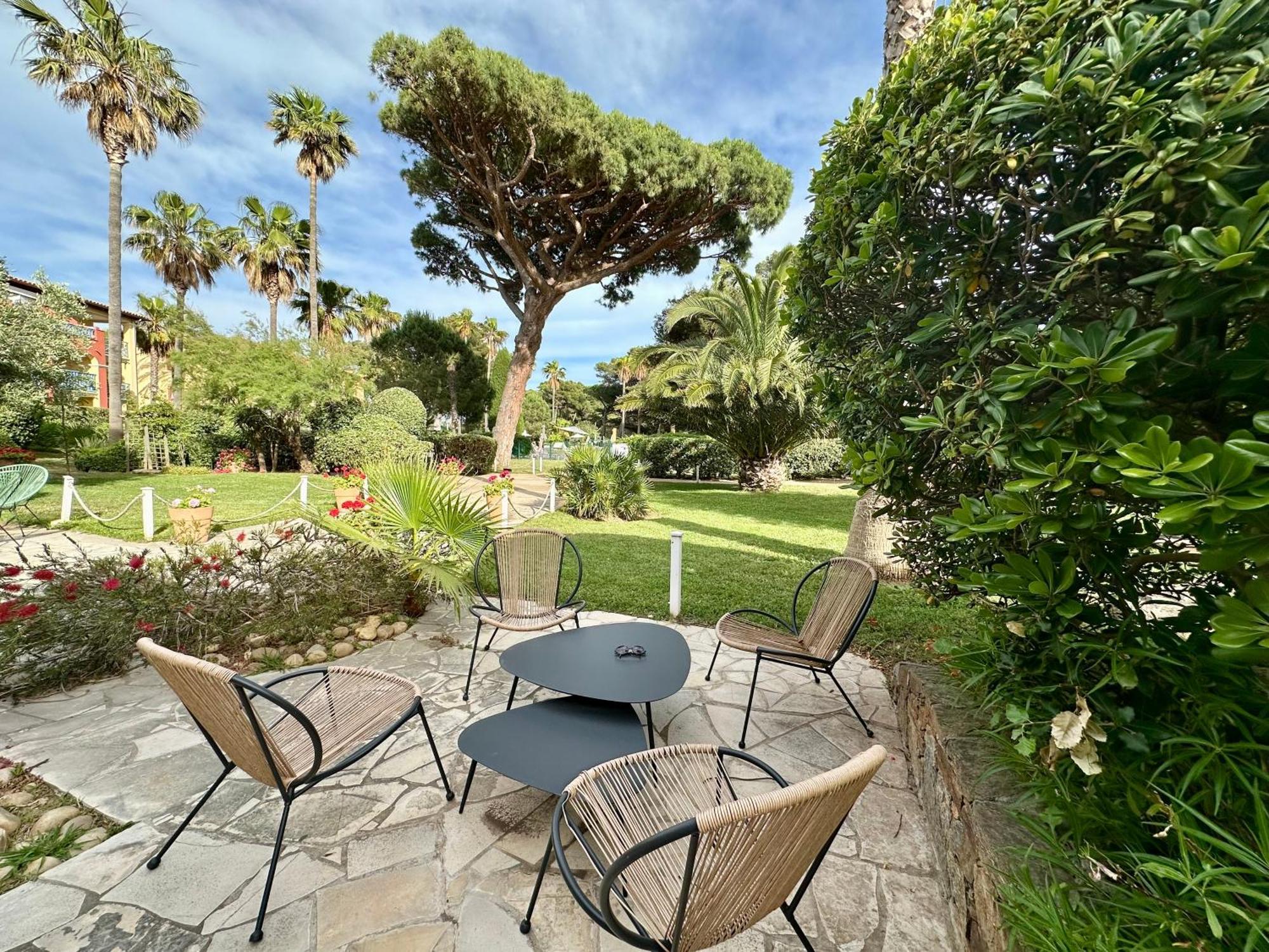 Bergerie Plage Renove Clim Balneo Plage Piscine Jardin Mediterraneen Йер Экстерьер фото